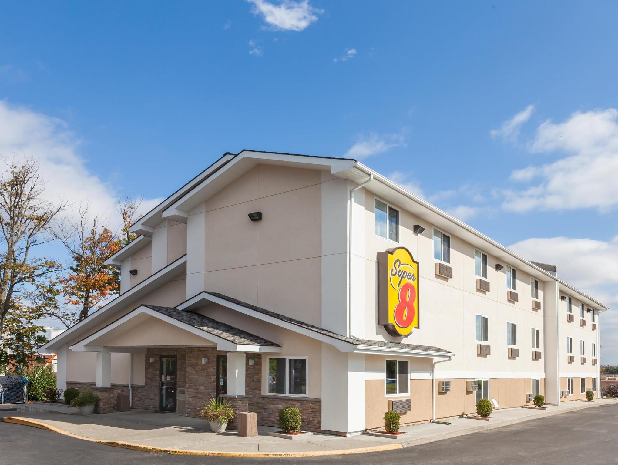 Super 8 By Wyndham Latham - Albany Airport Hotel Exterior foto