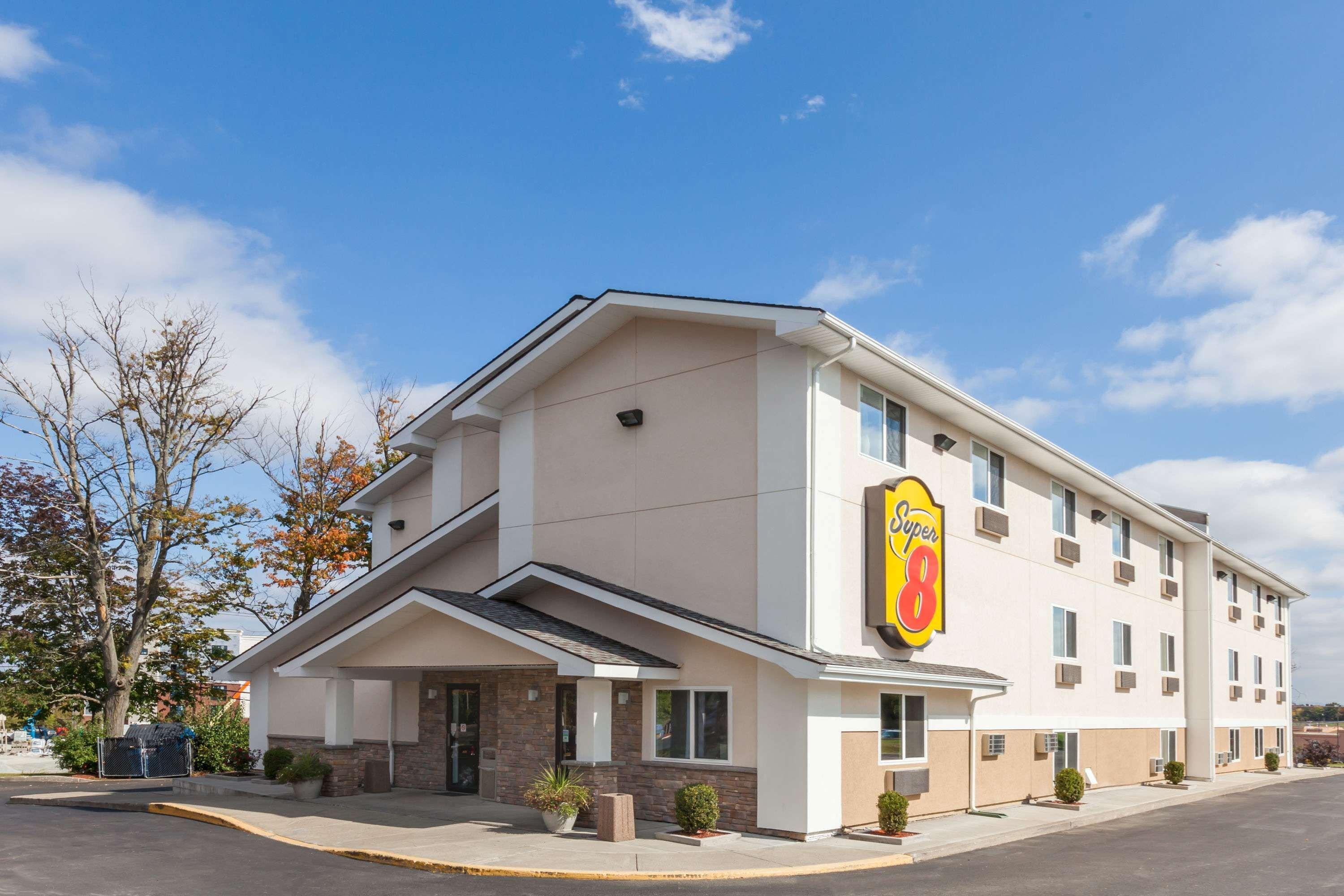 Super 8 By Wyndham Latham - Albany Airport Hotel Exterior foto